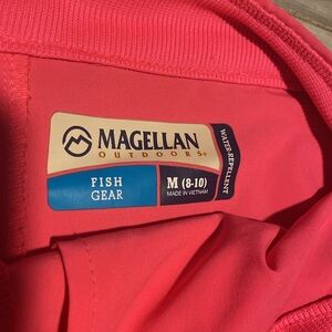 Pink and blue very bright colors. 
Active wear 
Girls size 8-10